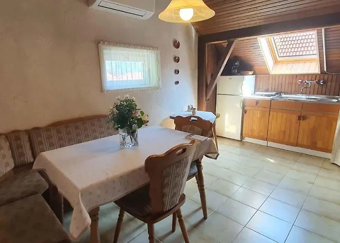 In - Balaton 43409 Apartament